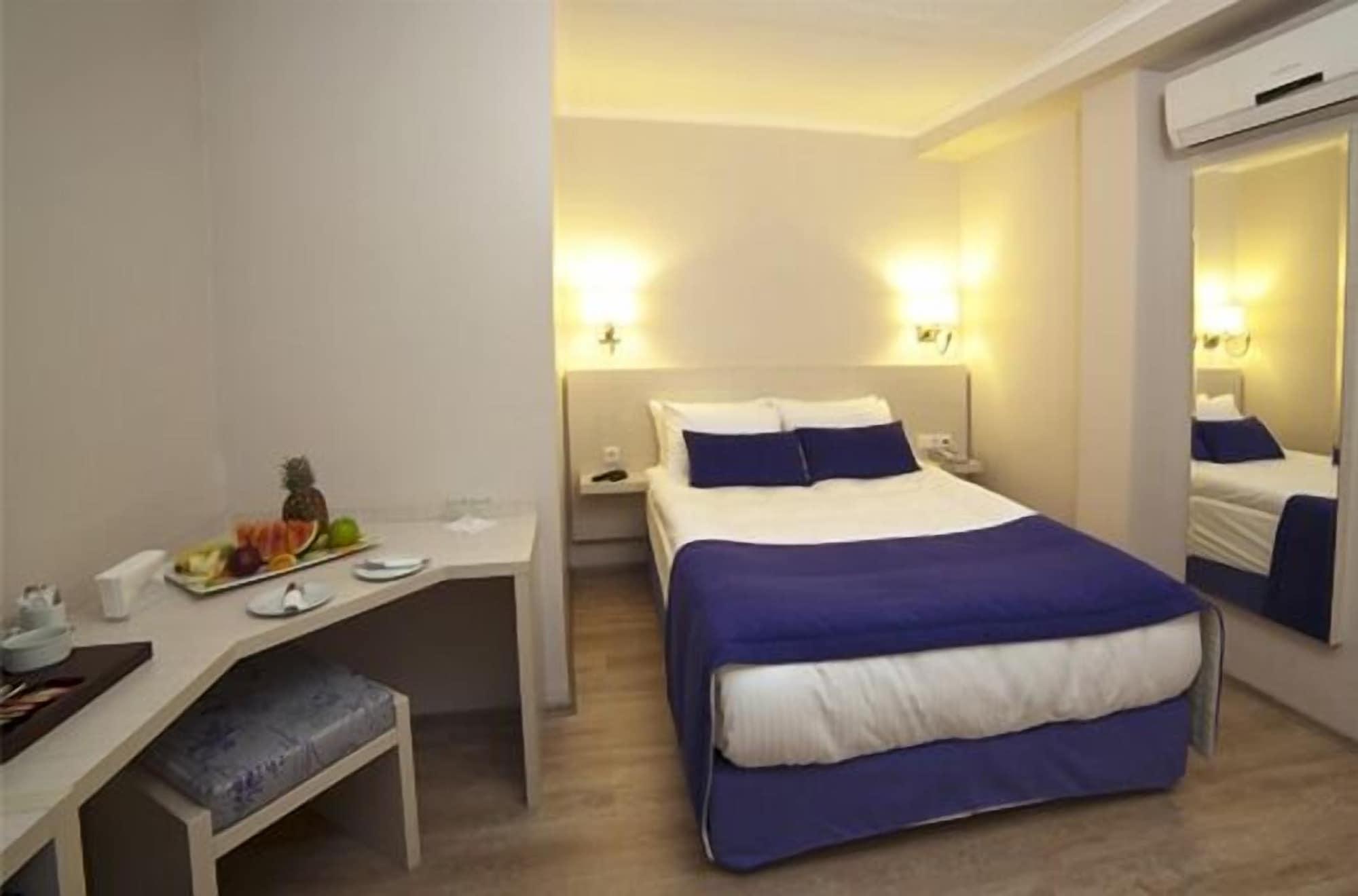 Walk In Hotel İzmir Buitenkant foto