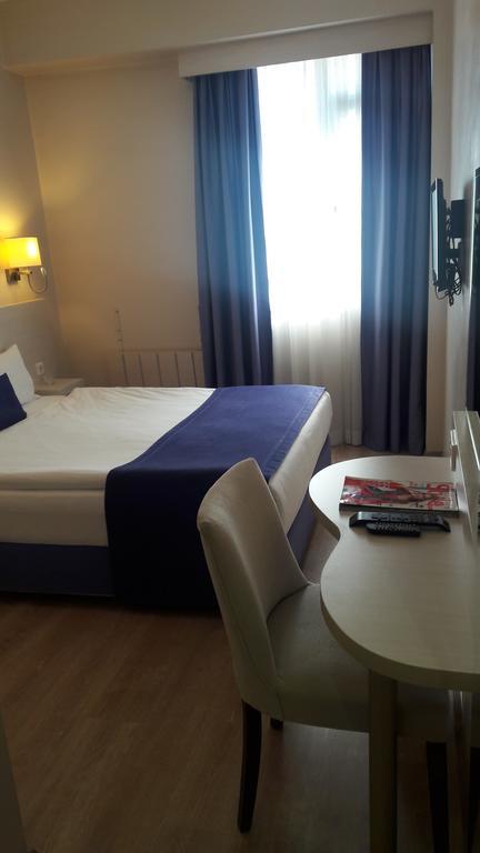 Walk In Hotel İzmir Buitenkant foto