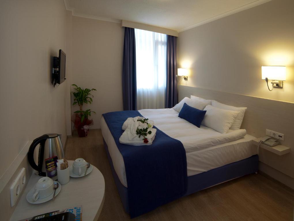 Walk In Hotel İzmir Kamer foto