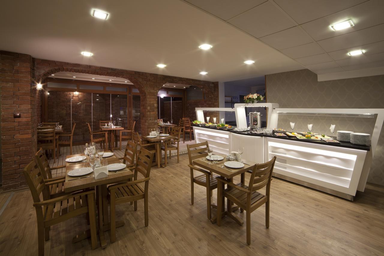 Walk In Hotel İzmir Buitenkant foto